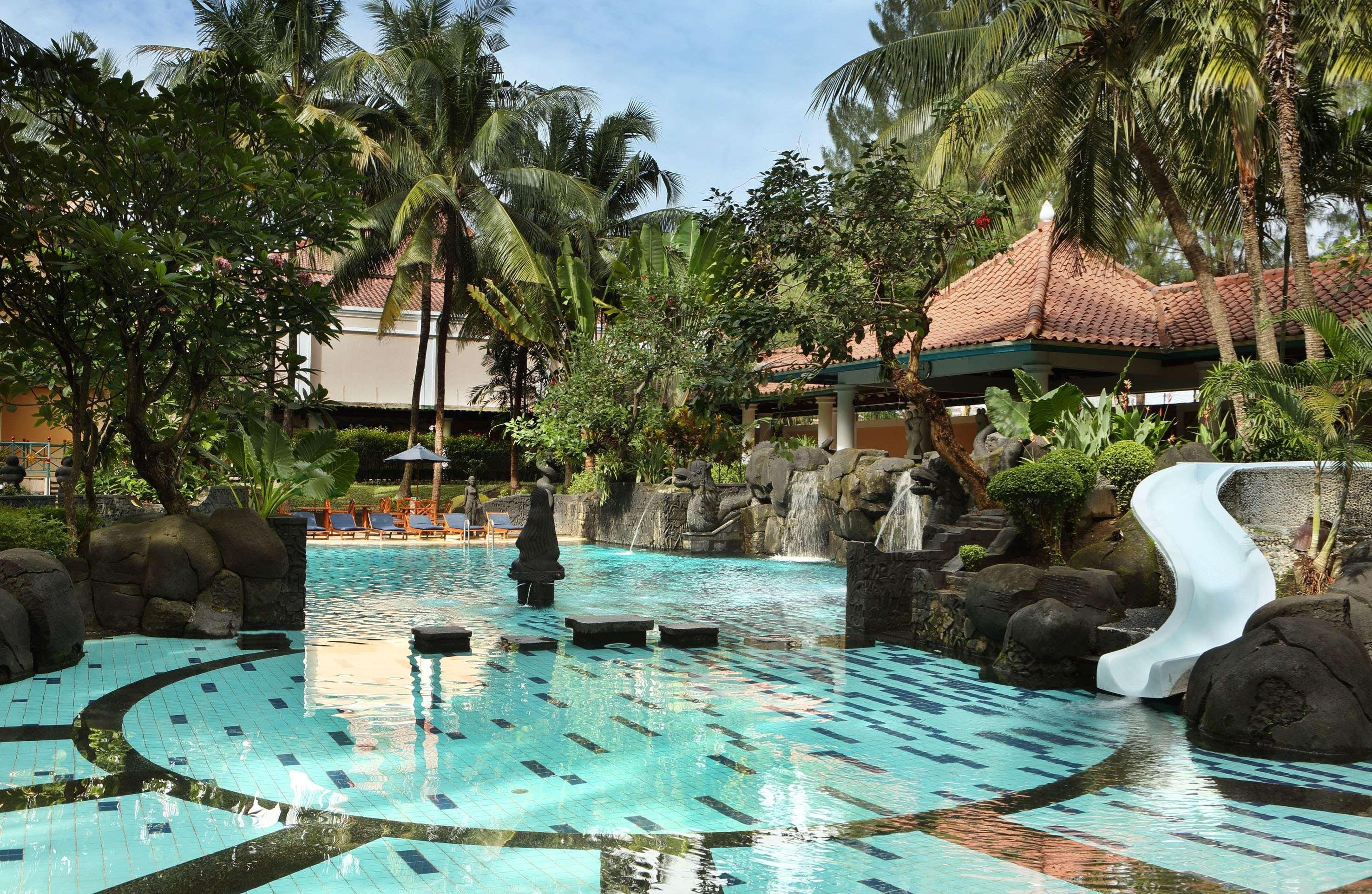 Melia Purosani Yogyakarta Hotel Exterior photo